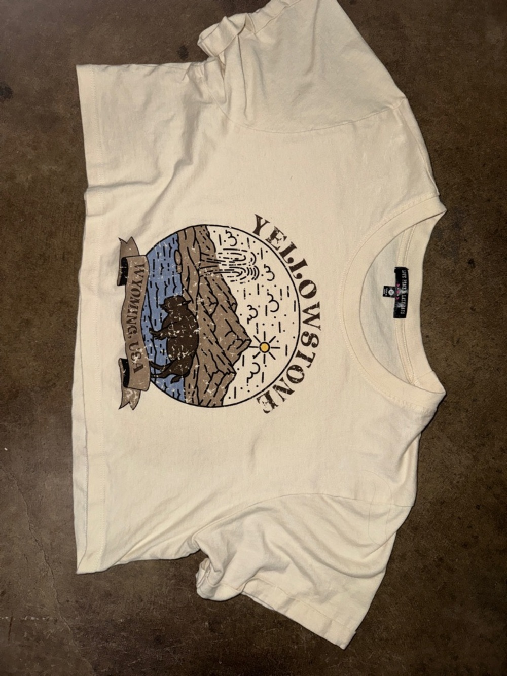 Yellowstone Graphic Crop Tee - Natural Cream